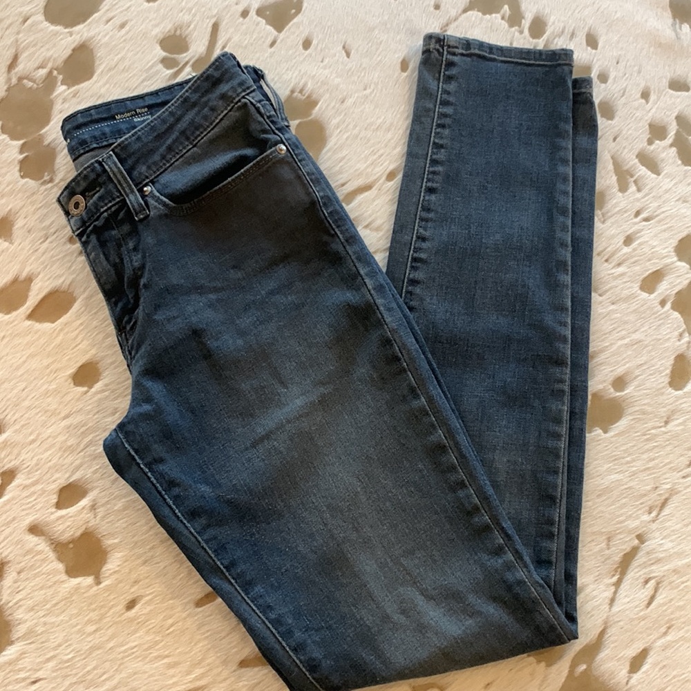 Levi’s Strauss & Co. modern rise skinny jeans - Picture 2 of 4
